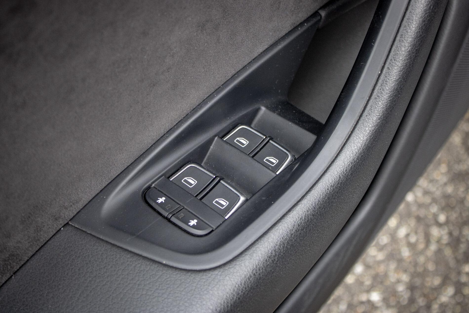 2018 AUDI A6, sivá kombi, 230 389 km