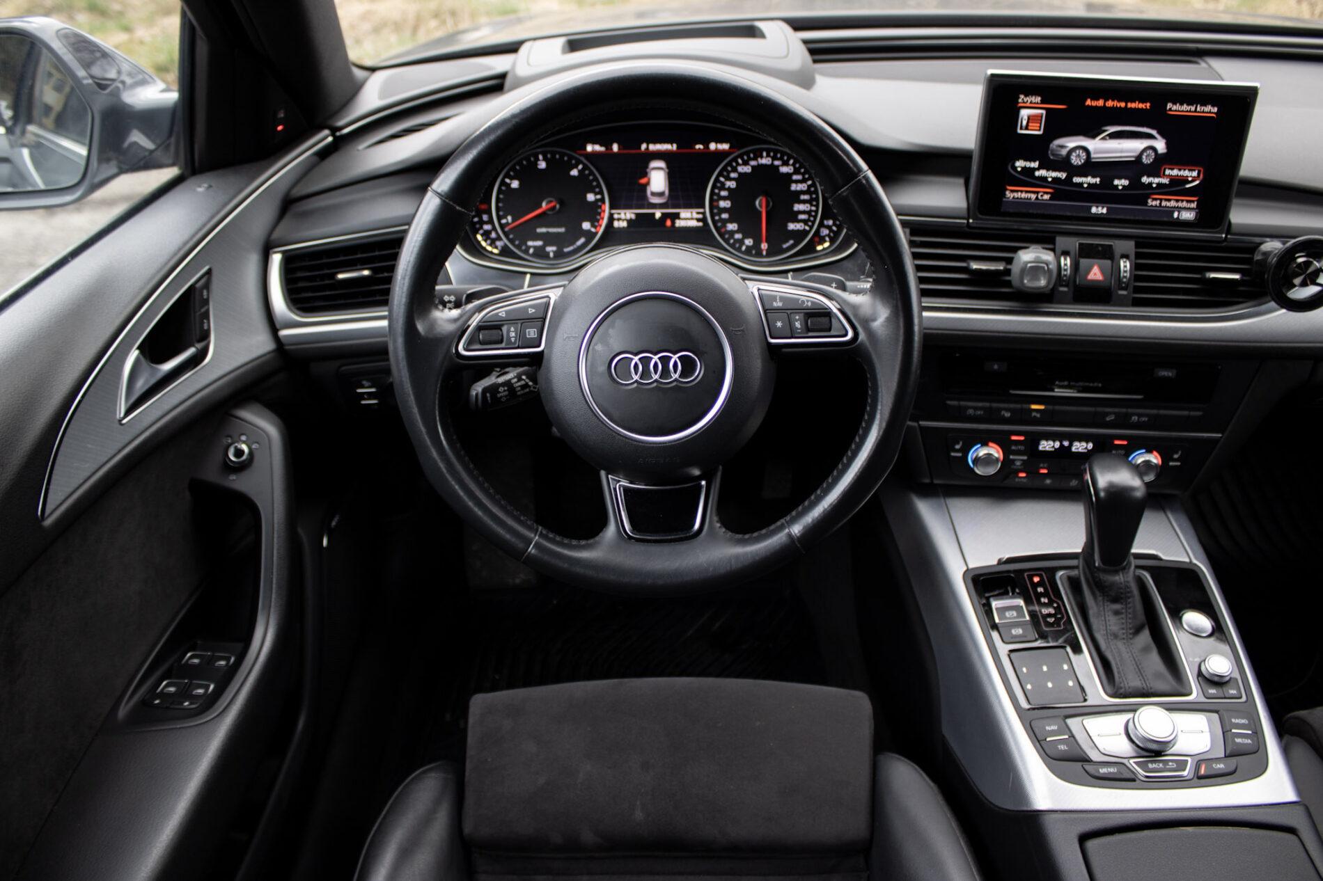 2018 AUDI A6, sivá kombi, 230 389 km