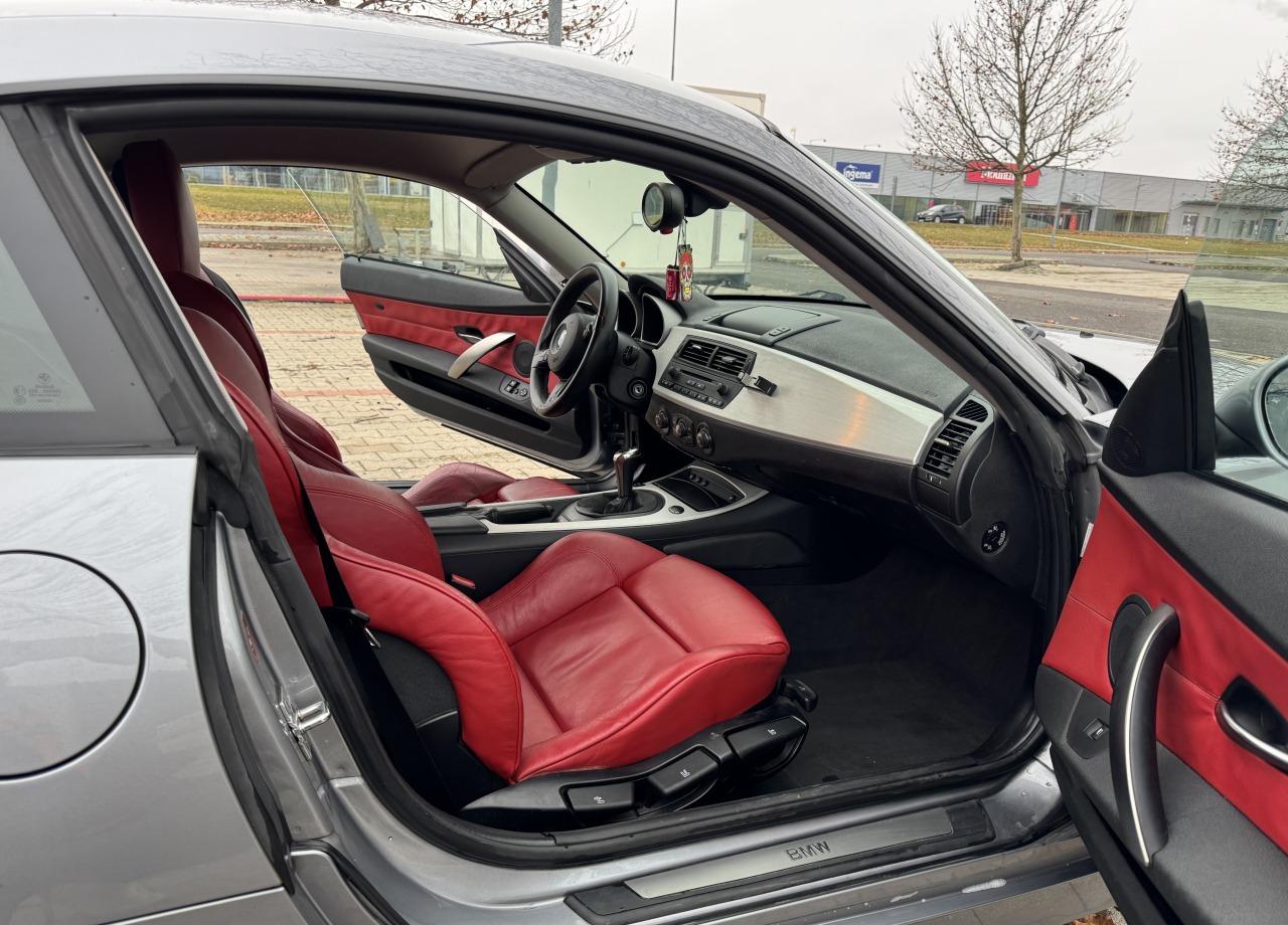 2006 BMW Z4, sivá kupé, 119 000 km