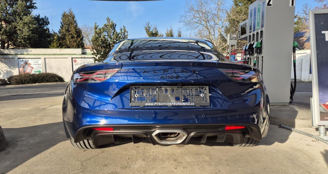 2025 Alpine A110 GTS, tmavomodrá kupé, 6 000 km