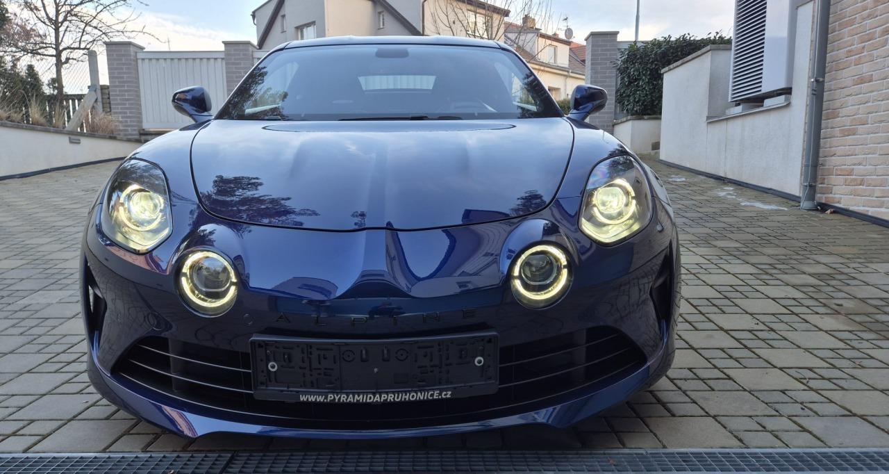 2025 Alpine A110 GTS, tmavomodrá kupé, 6 000 km