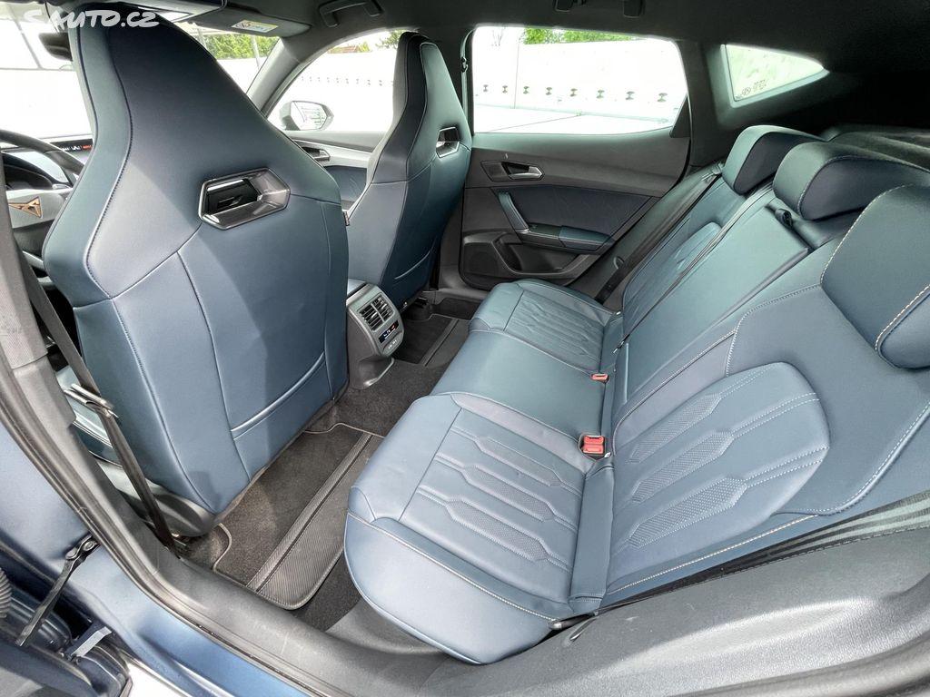 2022 Cupra Formentor VZ5, tmavomodrá hatchback, 51 000 km