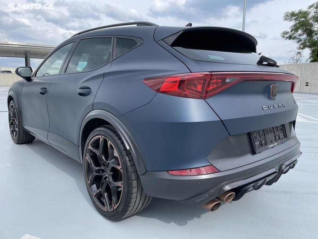 2022 Cupra Formentor VZ5, tmavomodrá hatchback, 51 000 km