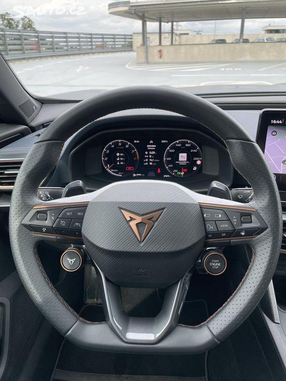 2022 Cupra Formentor VZ5, tmavomodrá hatchback, 51 000 km