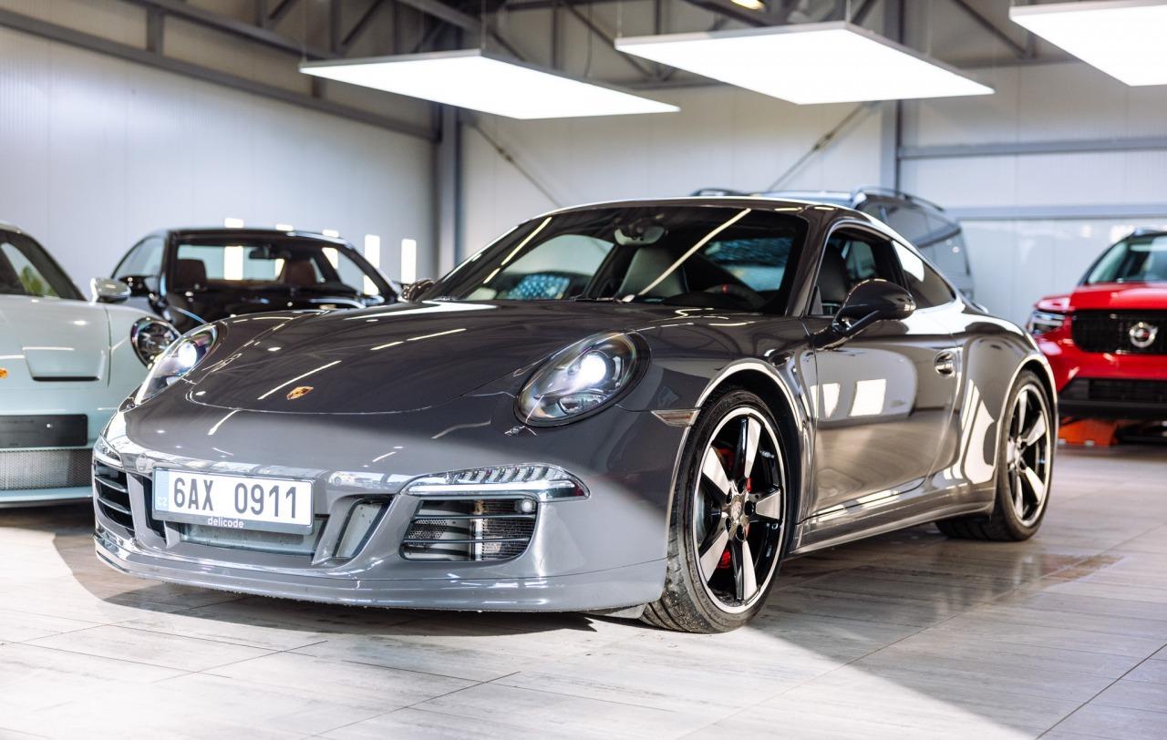 2014 Porsche 991 Carrera 4S 50th Anniv., sivá kupé, 83 820 km