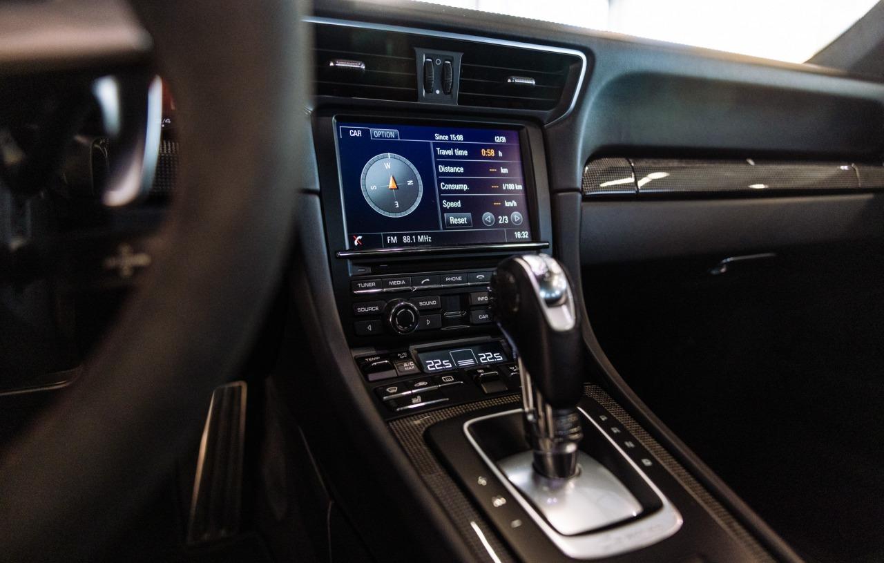 2014 Porsche 991 Carrera 4S 50th Anniv., sivá kupé, 83 820 km