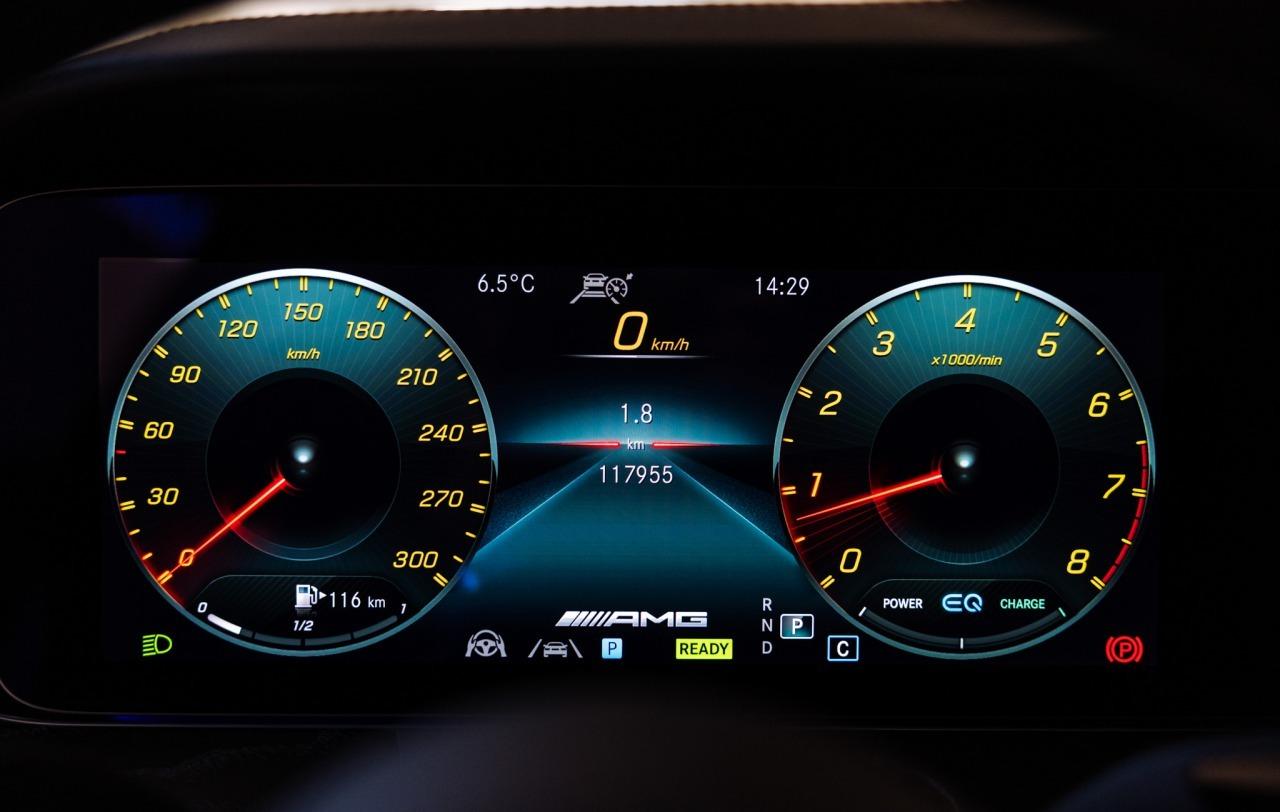 2022 Mercedes-Benz CLS 53 AMG, biela sedan, 118 000 km