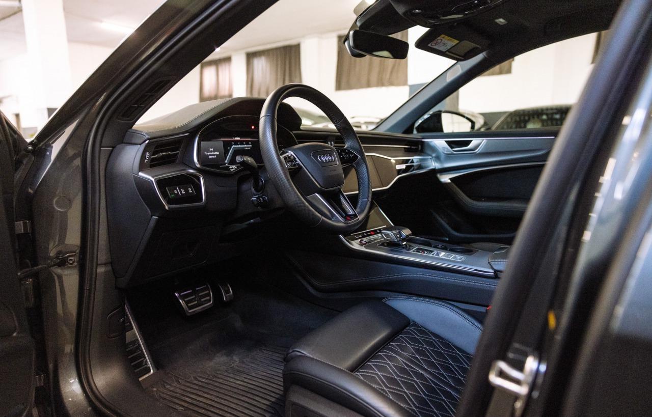 2022 AUDI S6, sivá kombi, 45 300 km