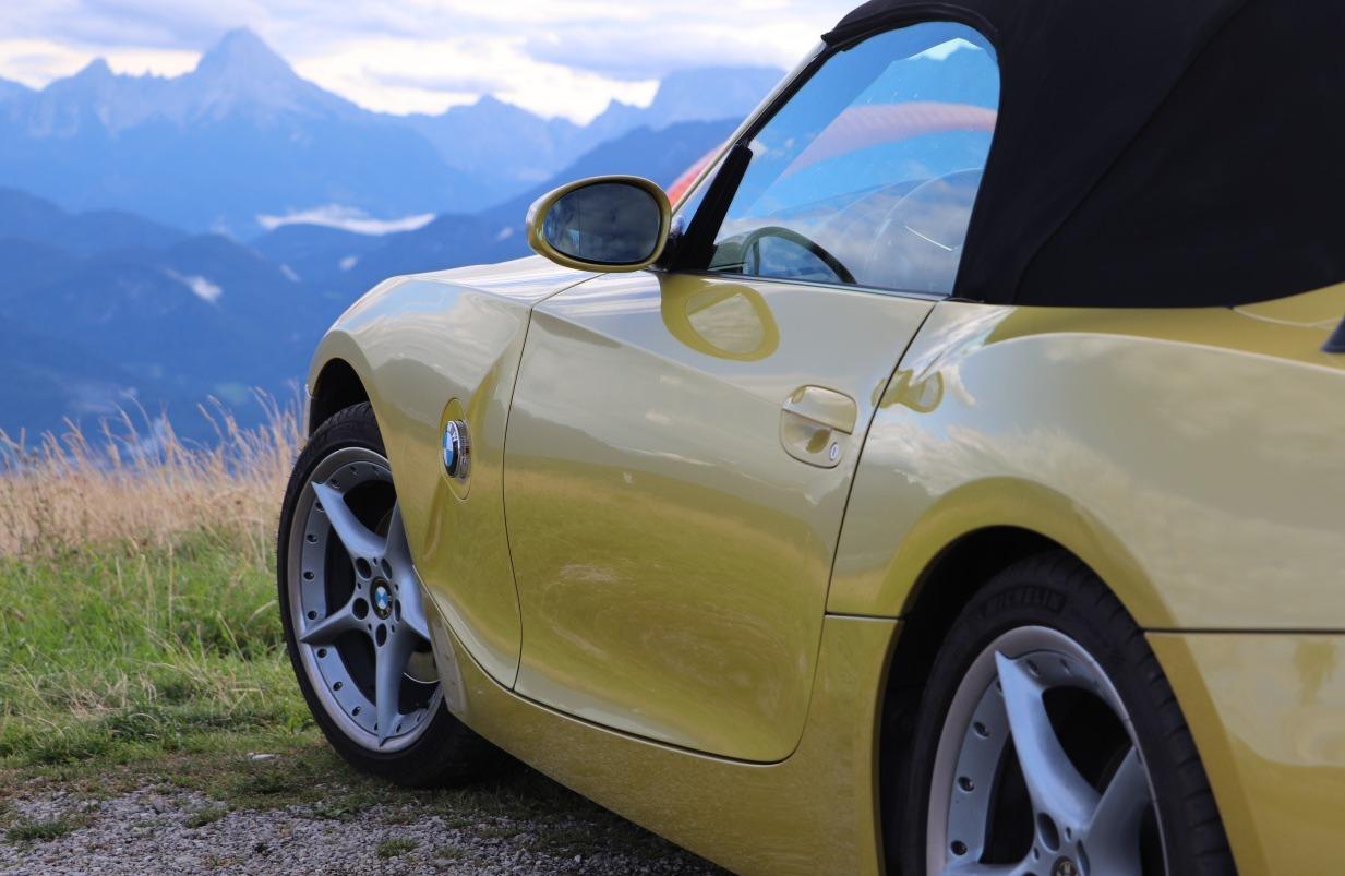 2006 BMW Z4, žltá kabriolet, 44 256 km