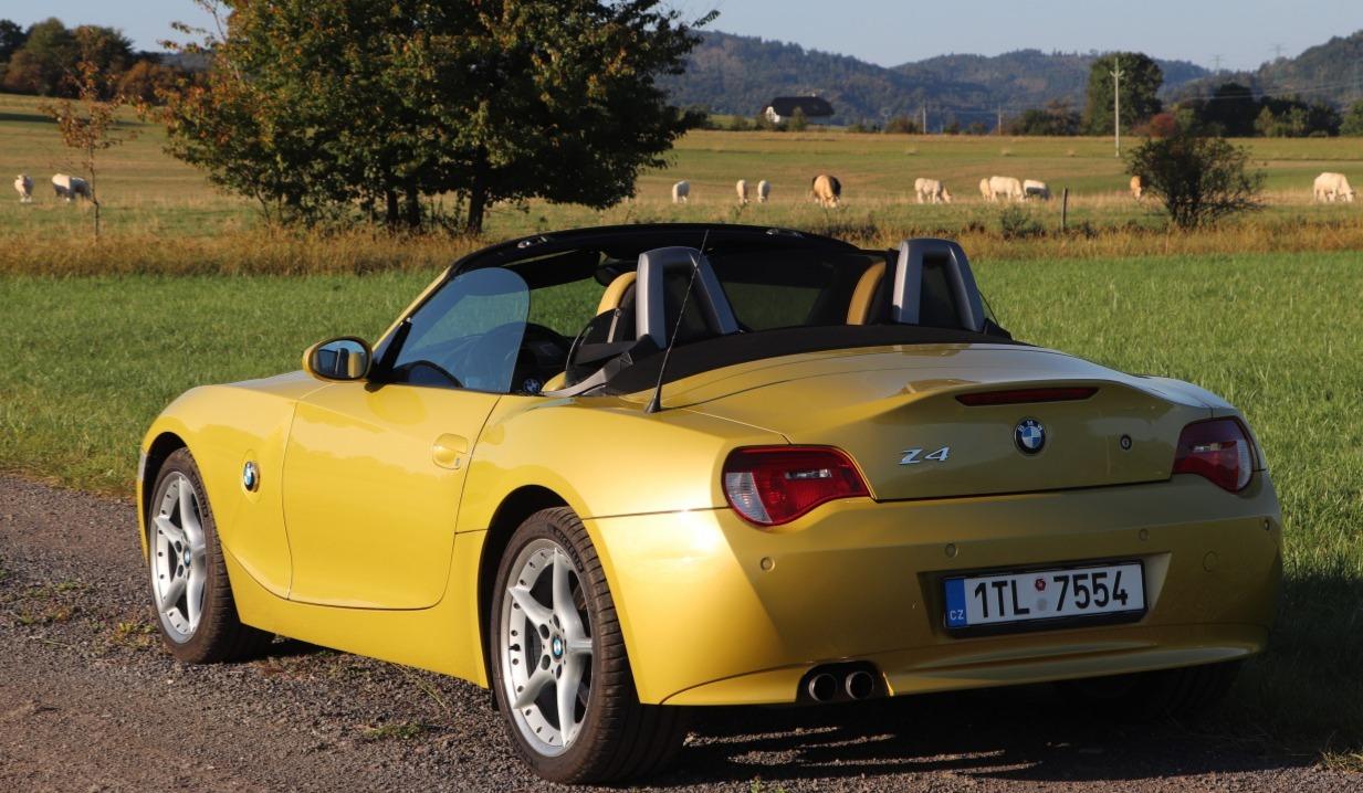 2006 BMW Z4, žltá kabriolet, 44 256 km