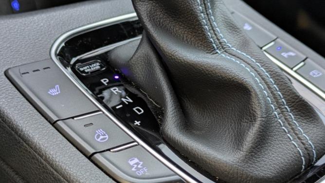 2023 Hyundai i30 N, sivá hatchback, 50 220 km