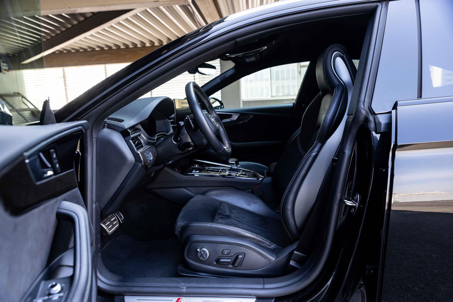 2022 AUDI RS5 Sportback, čierna hatchback, 47 900 km