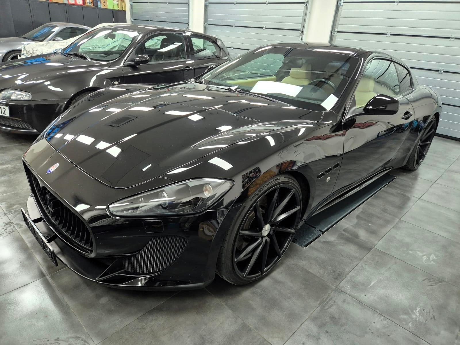 2010 Maserati GranTurismo S, čierna kupé, 44 000 km