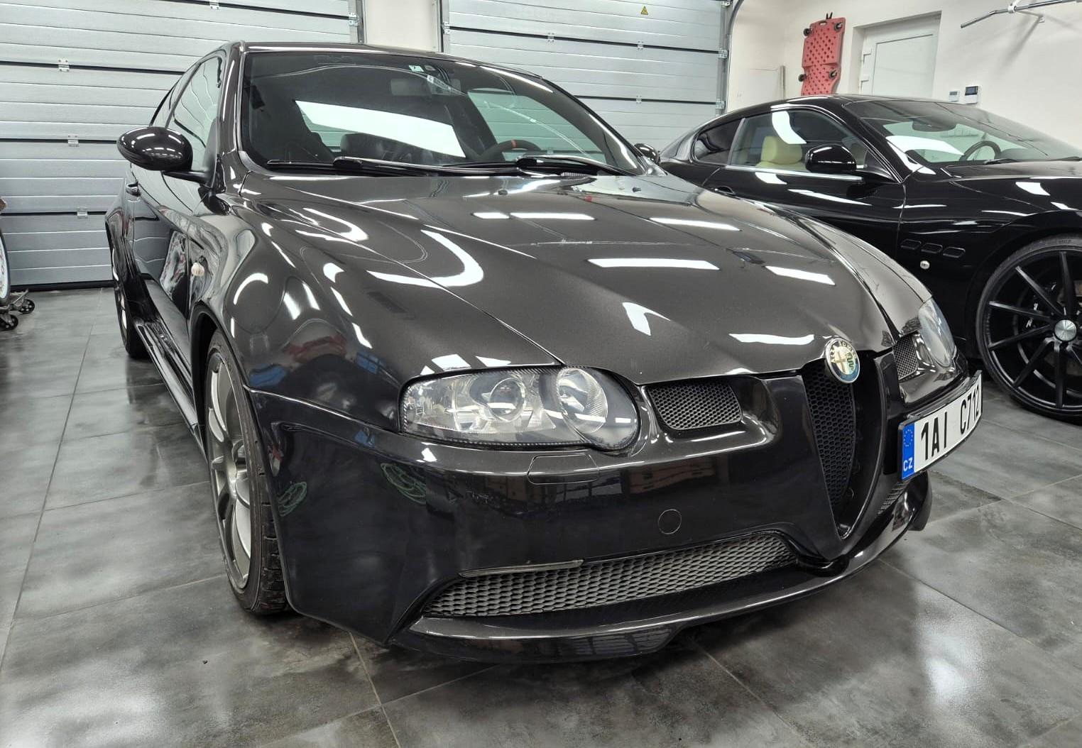 2003 Alfa Romeo 147GTA, čierna hatchback, 111 000 km