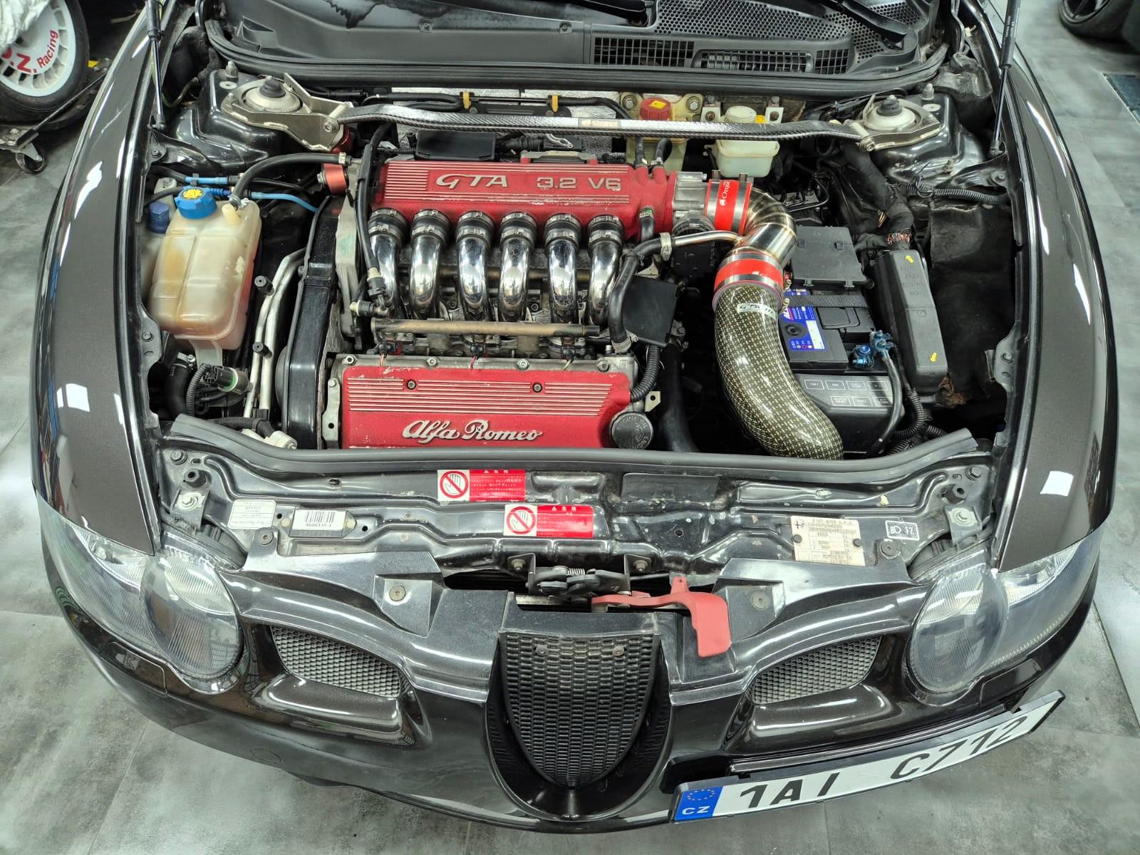 2003 Alfa Romeo 147GTA, čierna hatchback, 111 000 km