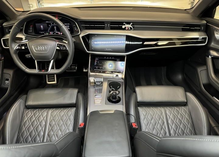 2020 AUDI S6, sivá kombi, 86 000 km