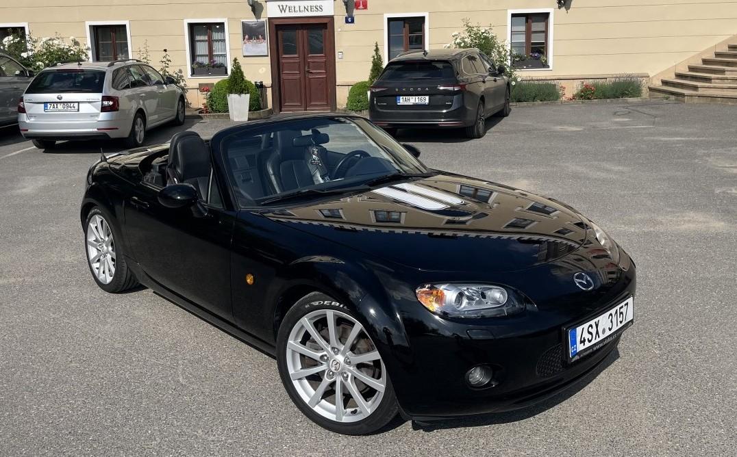 2008 Mazda MX-5 (NC), čierna kabriolet, 149 000 km