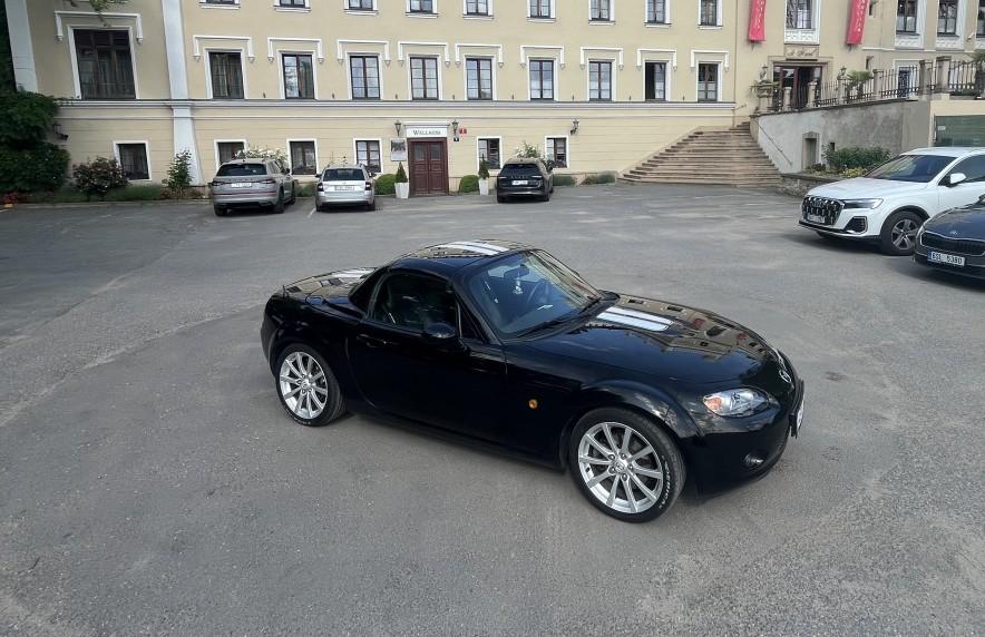 2008 Mazda MX-5 (NC), čierna kabriolet, 149 000 km