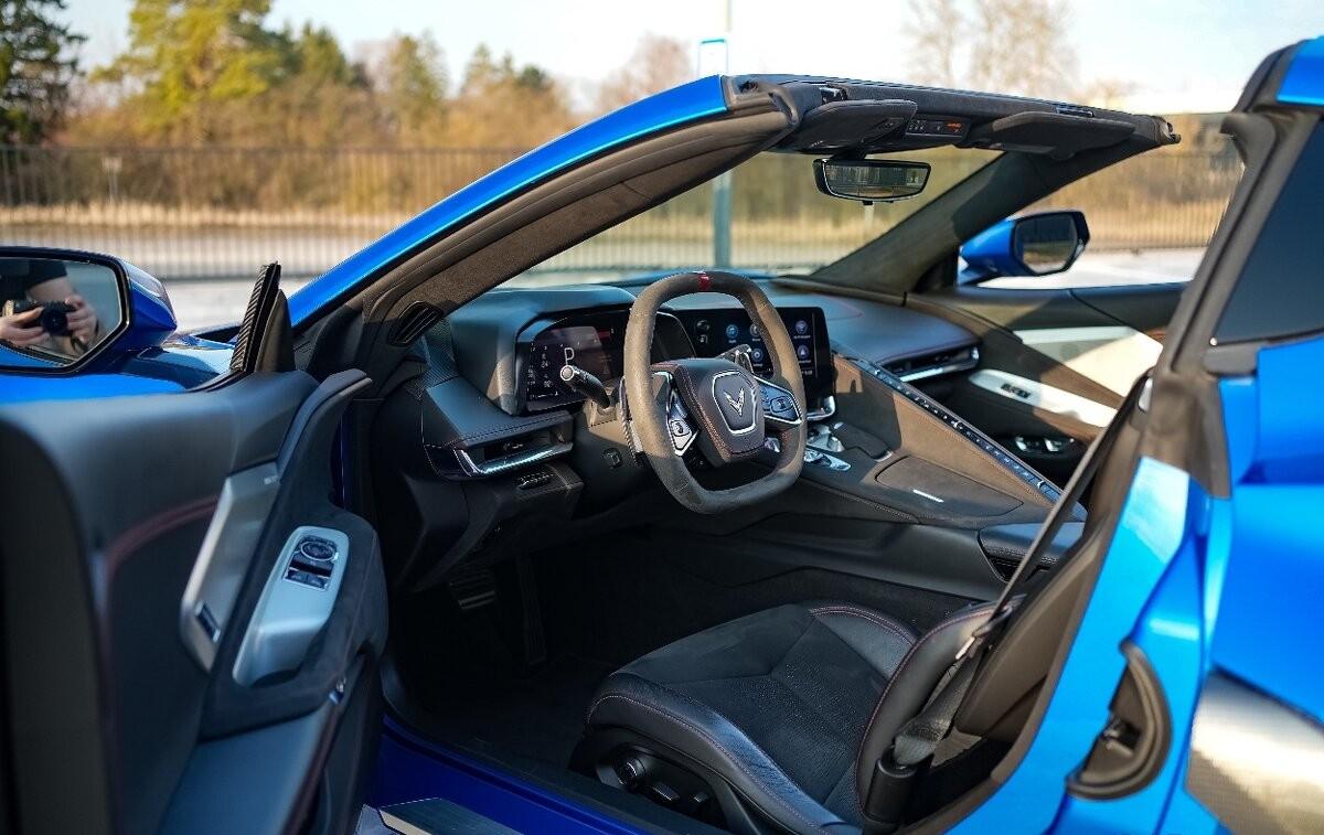 2020 Chevrolet Corvette, modrá kupé, 14 500 km